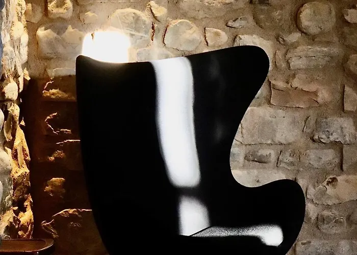 Castello Di בית חווה *