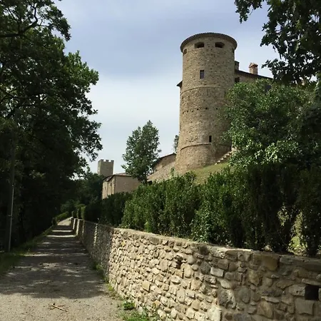 Castello Di * Viano