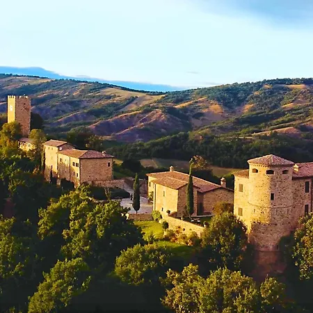 Castello Di Farm stay *
