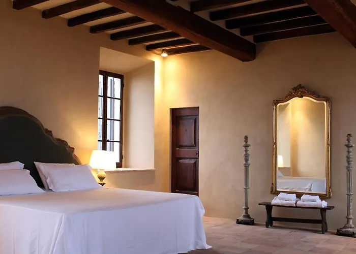 Castello Di Κατάλυμα σε φάρμα