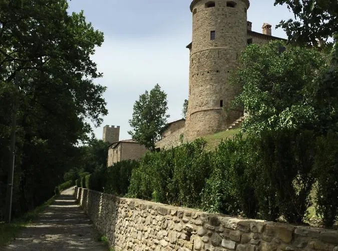 Castello Di * Viano