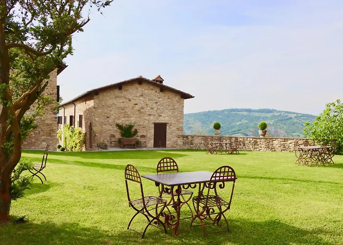 Castello Di Κατάλυμα σε φάρμα Viano