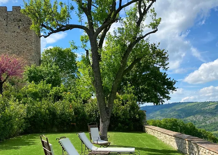 Castello Di * Viano
